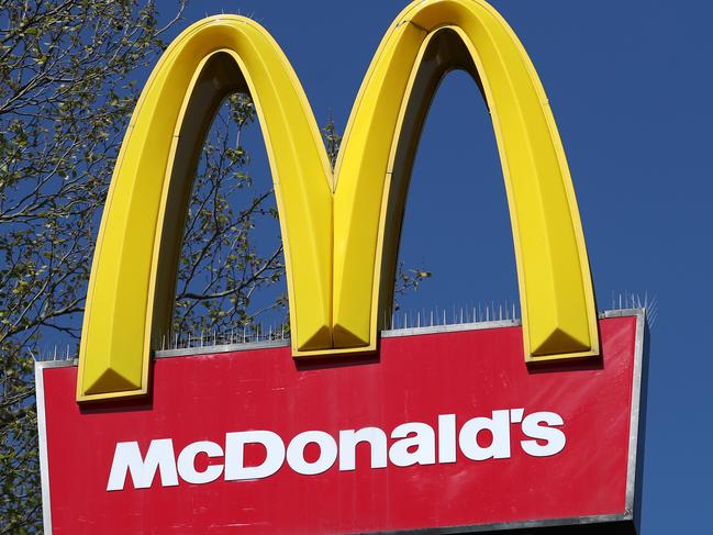 SOUTHAMPTON, ENGLAND - APRIL 19: A McDonalds' restaurant sign is seen as the restaurant is closed due to the current coronavirus (COVID-19) pandemic on April 19, 2020 in Southampton, England. In a press conference on Thursday, First Secretary of State Dominic Raab announced that the lockdown will remain in place for at least 3 more weeks. The Coronavirus (COVID-19) pandemic has spread to many countries across the world, claiming over 140,000 lives and infecting more than 2 million people. (Photo by Naomi Baker/Getty Images)