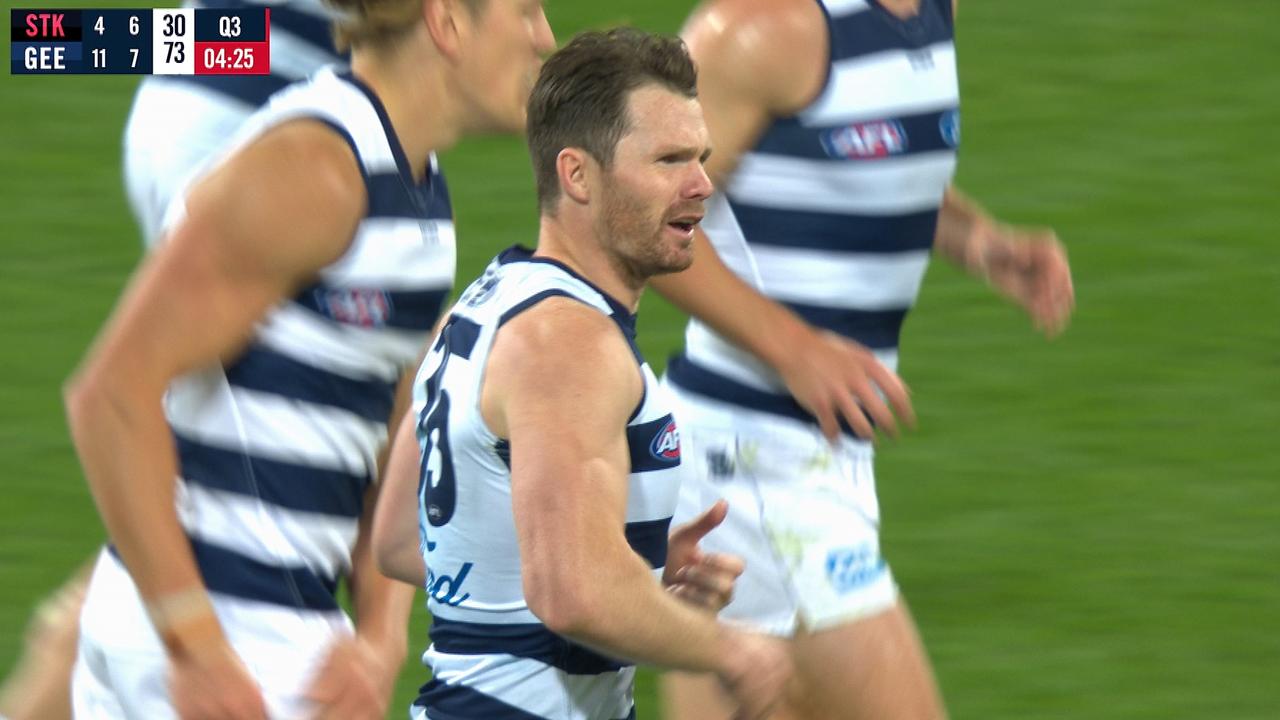 Patrick Dangerfield was left a tad perplexed by the umpire's call of 'play on'.