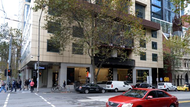 Workers at Citadel Health at 459 Collins Street, Melbourne, have been told to go home as a precaution after a COVID scare within the building. Picture: NCA NewsWire / Andrew Henshaw