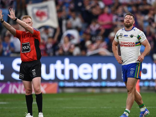 Elliott Whitehead was sin binned for the tackle. Picture: NRL Photos