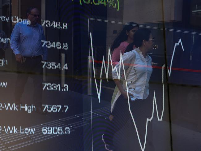 SYDNEY, AUSTRALIA - Newswire Photos: FEBRUARY 20 2022:A general view of people walking past the ASX in Sydney's West. Picture: NCA Newswire Gaye Gerard