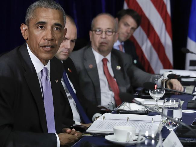 US President Barack Obama speaks to the media in Vientiane, Laos.