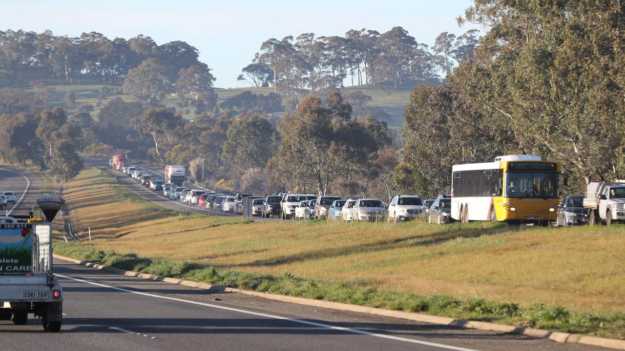 SE Freeway Truck Fire Delays: Thousands Of Chickens Killed In Blaze ...