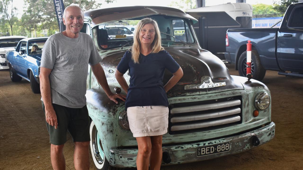 Rockynats 04: Faces At Scrutineering At Rockhampton Showgrounds 