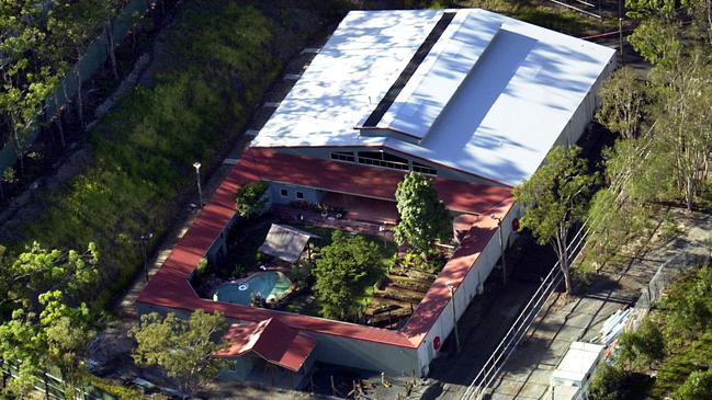 APR 06, 2001 : Aerials of the house constructed for the "Big Brother" reality TV show next to Dreamworld on the Gold Coast, Qld. PicDavid/Sproule site series