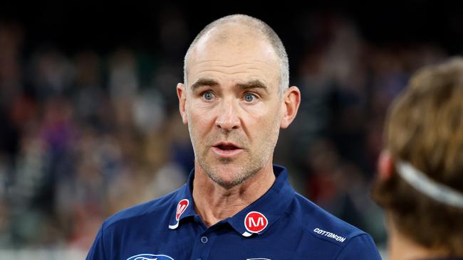 MELBOURNE, AUSTRALIA - MAY 04: Steven King, Assistant Coach of the Cats addresses his players during the 2024 AFL Round 08 match between the Melbourne Demons and the Geelong Cats at The Melbourne Cricket Ground on May 04, 2024 in Melbourne, Australia. (Photo by Dylan Burns/AFL Photos via Getty Images)