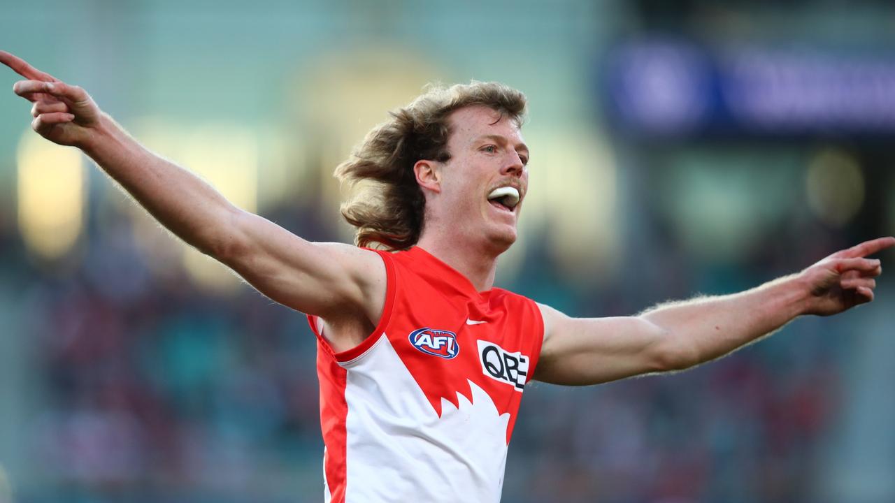 *APAC Sports Pictures of the Week - 2022, August 1* - SYDNEY, AUSTRALIA - JULY 30: Nick Blakey of the Swans celebrates kicking a goal during the round 20 AFL match between the Sydney Swans and the Greater Western Sydney Giants at Sydney Cricket Ground on July 30, 2022 in Sydney, Australia. (Photo by Jason McCawley/AFL Photos/via Getty Images )