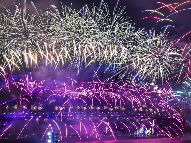 SYDNEY, AUSTRALIA - NCA NewsWire Photos - Sunday, 31 December, 2023:SYDNEY NEW YEARS EVE 2023Midnight fireworks at Sydney Opera House. Picture: NCA NewsWire  / Monique Harmer