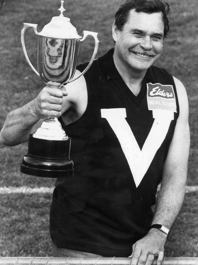 Ron Barassi in 1987.