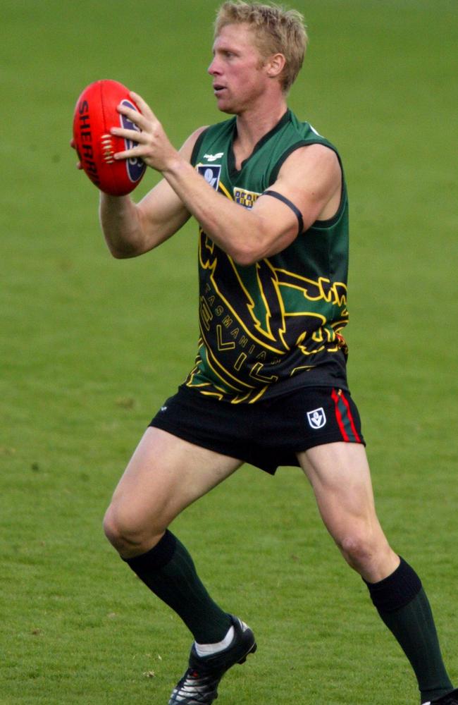 Justin Plapp playing for the Tassie Devils in the VFL.