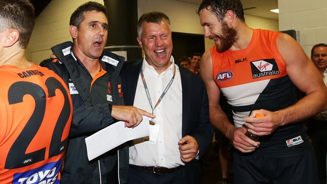 Graeme Allan shares a laugh with Leon Cameron and Shane Mumford.