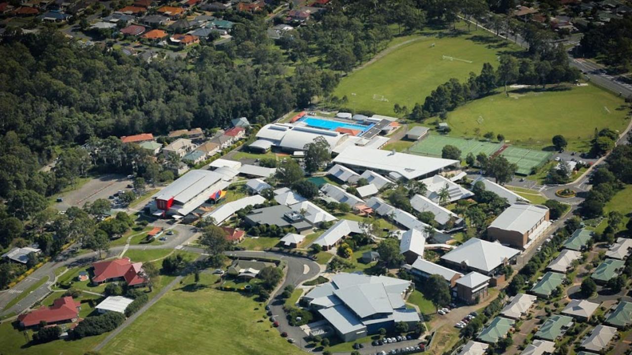 Moreton Bay College slammed for axing dates from girls formal Herald Sun