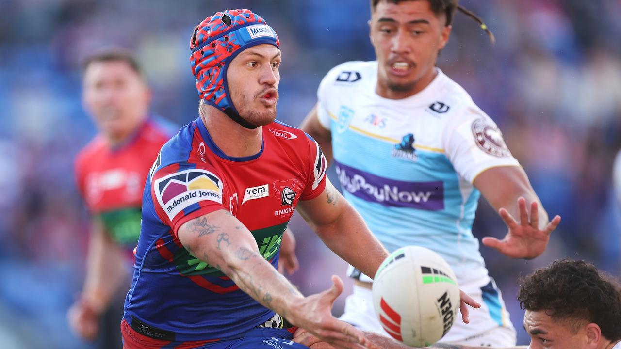 NEWCASTLE, AUSTRALIA - MAY 14: Kalyn Ponga of the Knights passes during the round 11 NRL match between Newcastle Knights and Gold Coast Titans at McDonald Jones Stadium on May 14, 2023 in Newcastle, Australia. (Photo by Mark Kolbe/Getty Images)