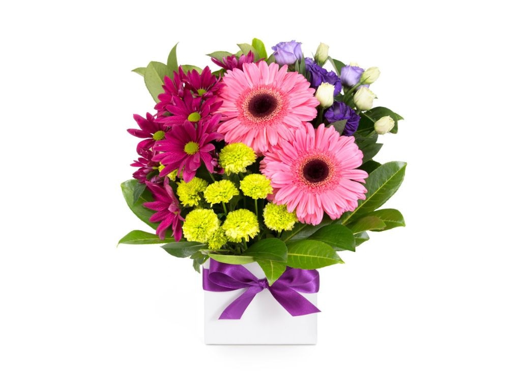 EASYFLOWERS can get you an affordable bouquet of flowers.