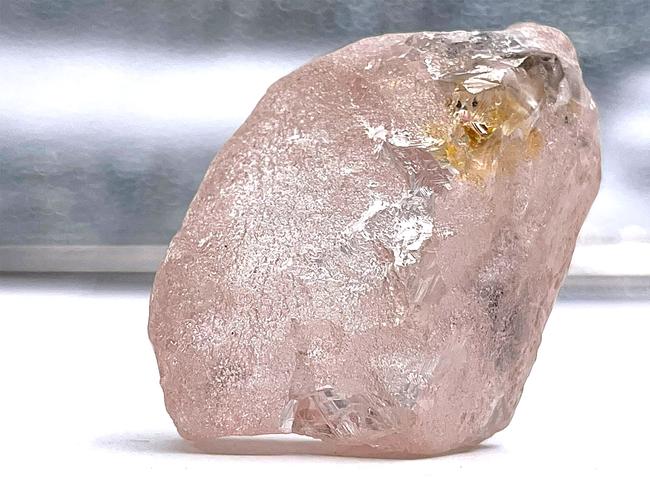 Lucapa Diamond Company’s 170 carat pink diamond – dubbed The Lulo Rose – that was discovered at the Lulo mine in Angola's diamond-rich northeast region. AFP PHOTO