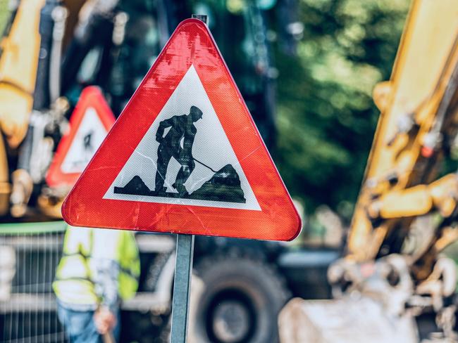 Flood recovery work on 36km stretch between Crows Nest and Mt Bingara