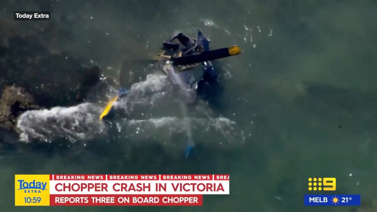 Helicopter crashes into water off coast near Point Lonsdale, Victoria