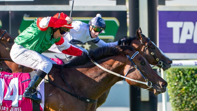 Overpass defeats Amelia’s Jewel in last year’s The Quokka.