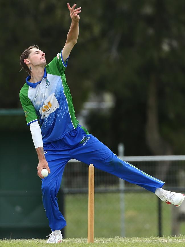 Josh Smiley in action for East Sunbury. Picture: Hamish Blair