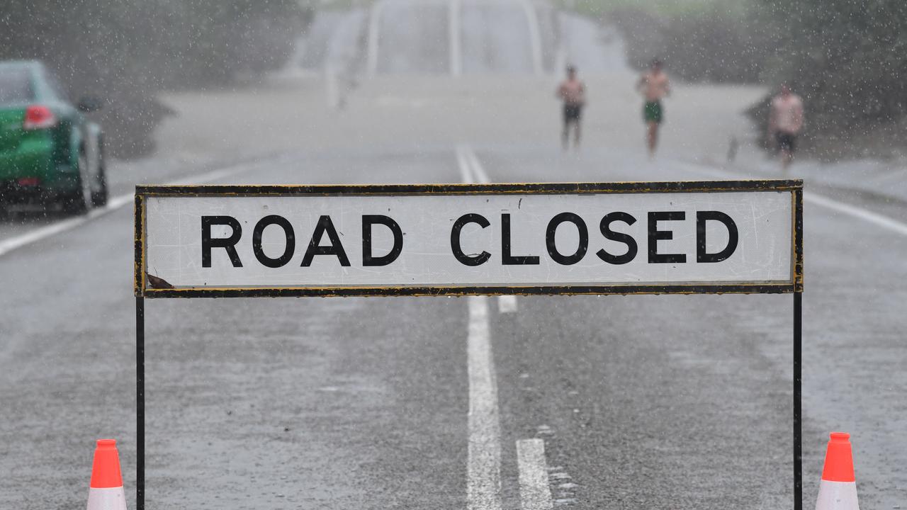 Wet weather in Townsville. Road closed at Allambie Lane, Kelso. Picture: Evan Morgan