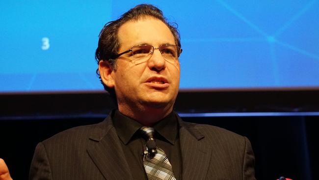 ‘The world’s most wanted hacker’ Kevin Mitnick shares Snowdens fears.