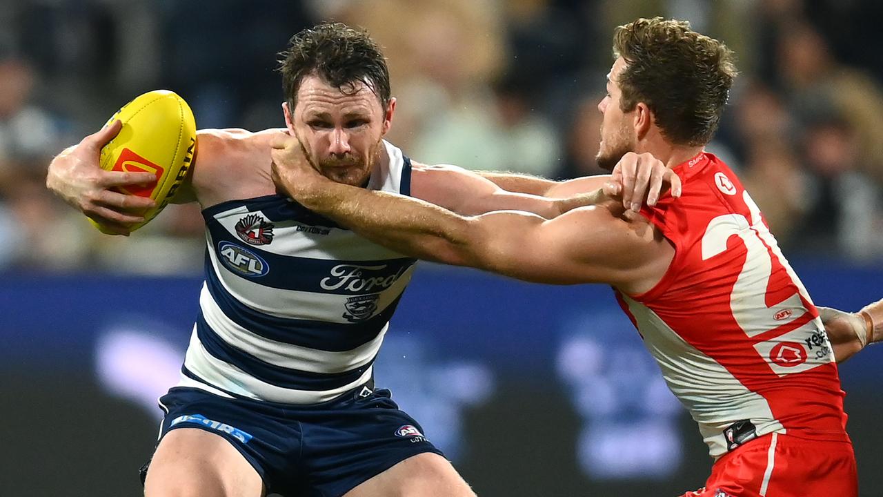 Patrick Dangerfield (right) supports a Yes vote. (Photo by Quinn Rooney/Getty Images)