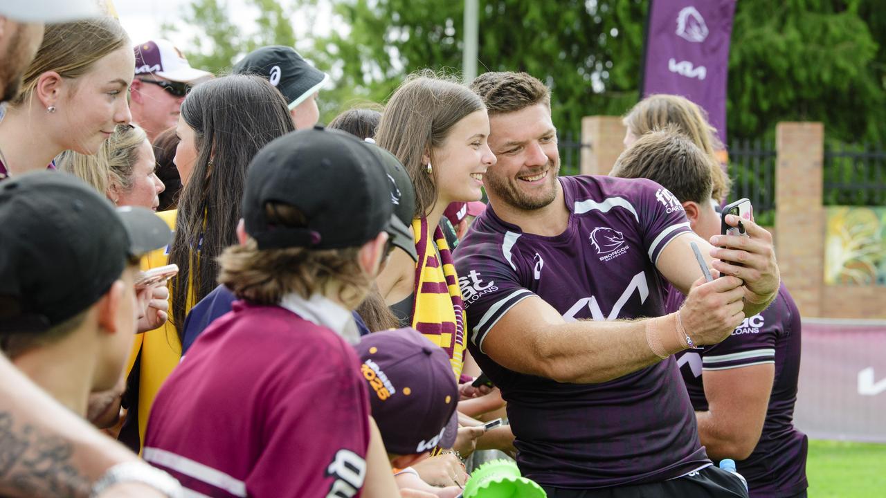 Corey Jensen gets a selfie with Bella Hill at the Brisbane Broncos Captain's Run and Toowoomba Fan Day at Toowoomba Sports Ground, Saturday, February 15, 2025. Picture: Kevin Farmer