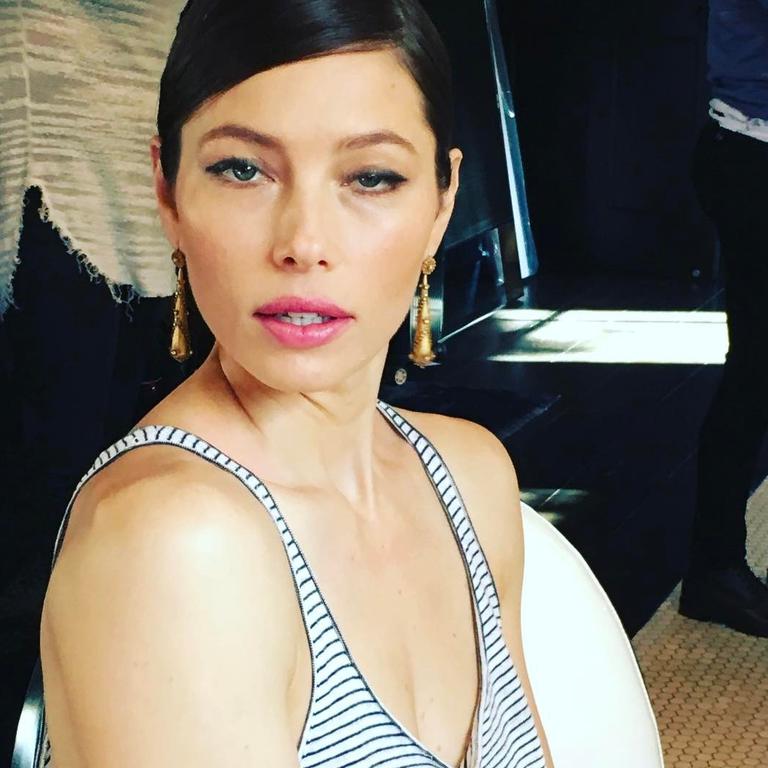 Jessica Biel ... "So, libations before noon were a bad idea?...#goldenglobespregame" Picture: Instagram