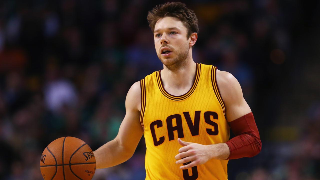 Cavs hopeful Dellavedova will make long-delayed season debut