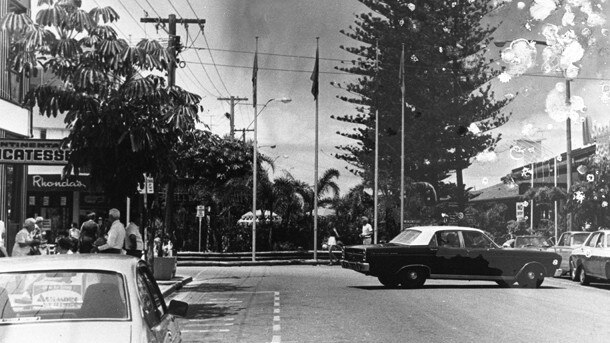 Cavill Ave near the turn into Orchid Ave.