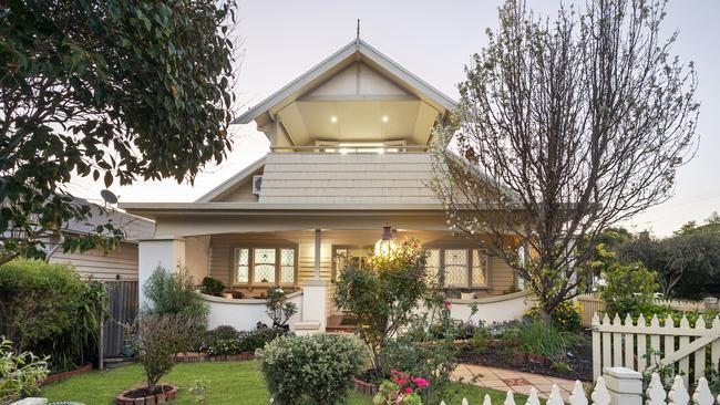 The grand period Geelong home sold for $1.252m after being listed with price hopes from $1.32m to $1.42m.
