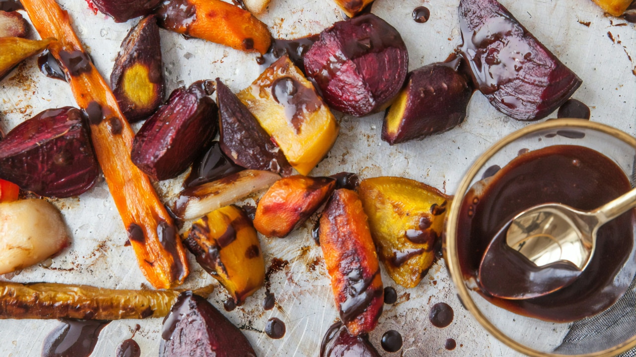 <h2>#2. Rethink snacks</h2><p><span>If you&rsquo;re keen to beat lunch-box boredom, we have good news &ndash; for your tastebuds and your wallet. One easy and time-saving hack? When you&rsquo;re making a batch of roast veggies for dinner, set some aside for the kids&rsquo; lunches the next day. </span></p><p><span>&ldquo;Roast vegetables such as potatoes, carrots, pumpkin, onions and any others that are in season can make a tasty lunch box addition,&rdquo; says Austin. Beats a pricey packet of chips any day.</span></p>