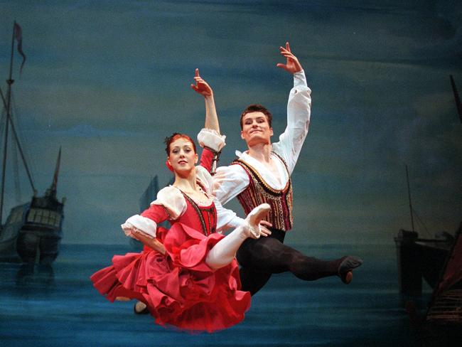 Nicole Rhodes and David McAllister in a scene from The Australian Ballet’s production of Don Quixote in 1999.