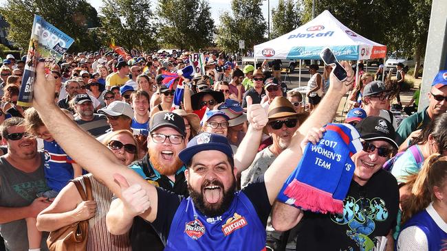 Thousands of fans formed a queue that snaked for hundreds of meters around Victoria University Whitten Oval in Footscray. Picture:Rob Leeson.