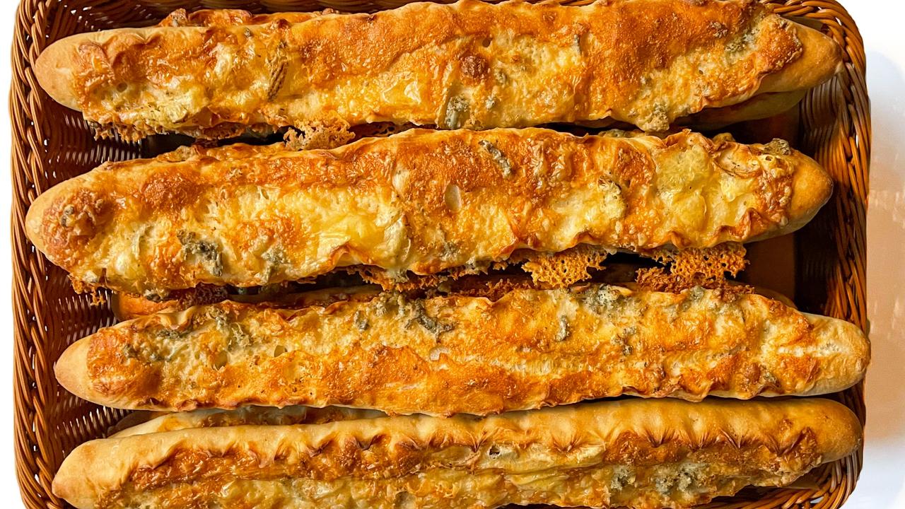 Doughcraft’s gorgonzola bread sticks.