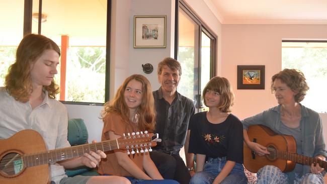 COUNCIL: Division 10 candidate David Law spends time with his wife Karen Law and their kids Murray, Hazel and Roanna after announcing his campaign. Picture: Laura Pettigrew