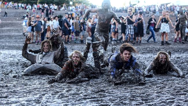 Punters enjoying the mud at Splendour in the Grass in 2015. Picture: Nolan Verheij-Full / Northern Star