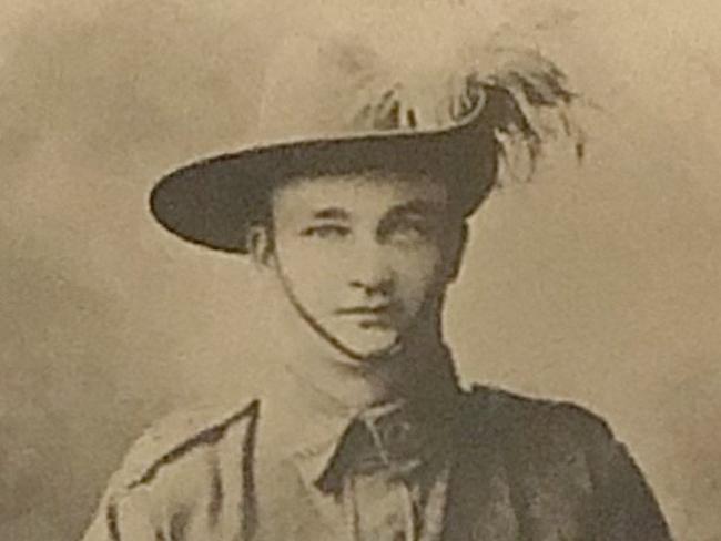 Private Percy Carne who served in the 5th and 4th Australian Light Horse Regiment in WWI.