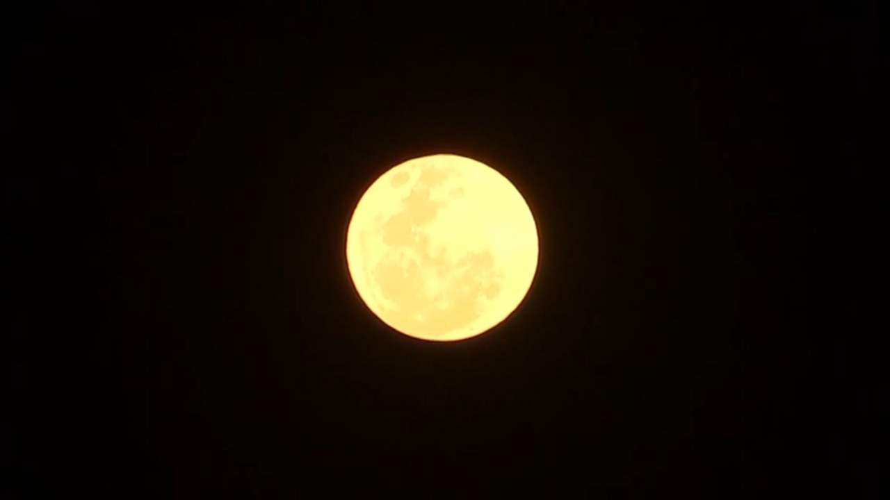 September supermoon shines over Australia