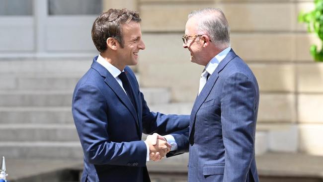 Emmanuel Macron welcomes Anthony Albanese to Paris in July 2022.