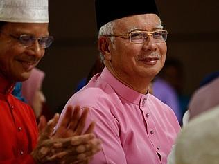 Daughter lets fly at Najib wife