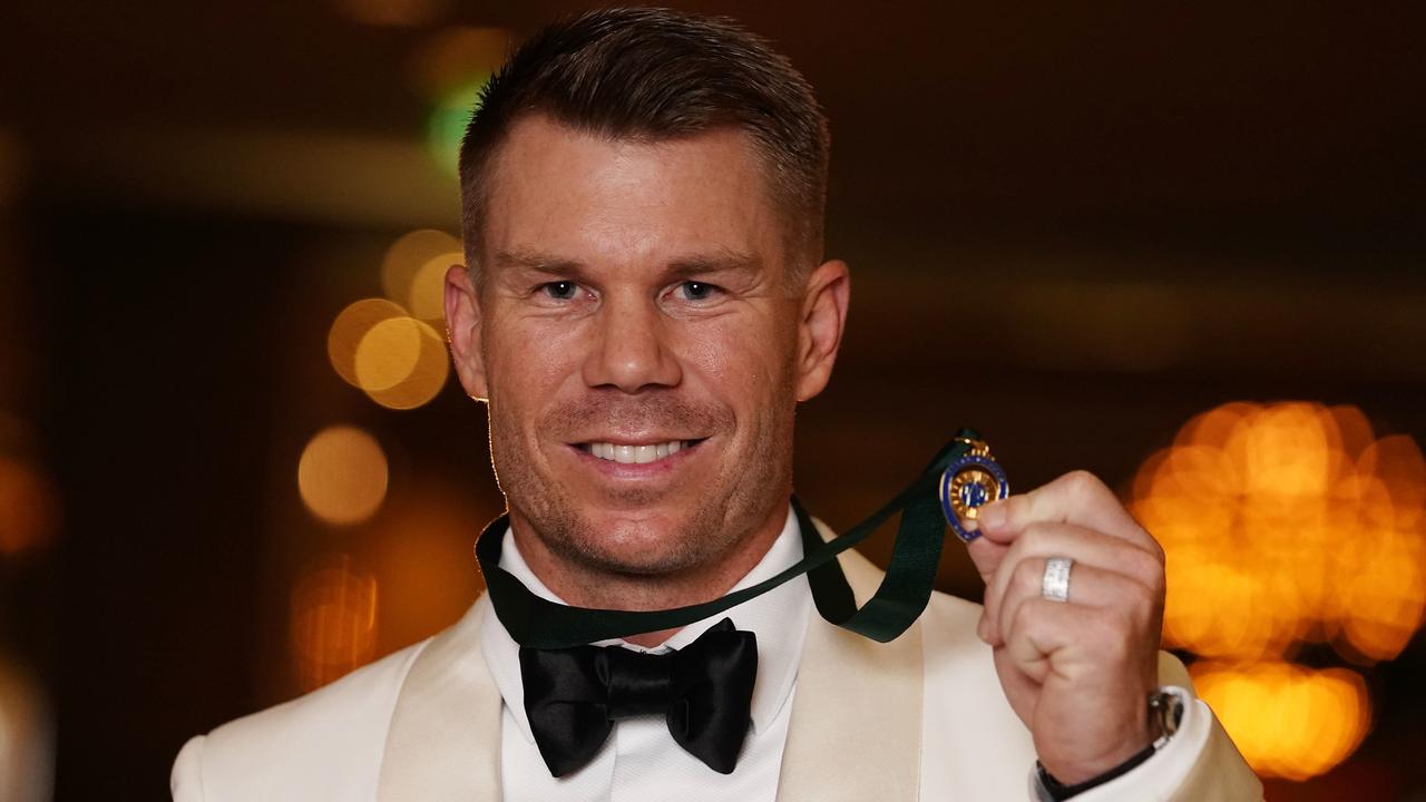 David Warner poses with the Allan Border Medal during the 2020 Australian Cricket Awards at Crown in Melbourne, Monday, February 10, 2020. (AAP Image/Scott Barbour) NO ARCHIVING