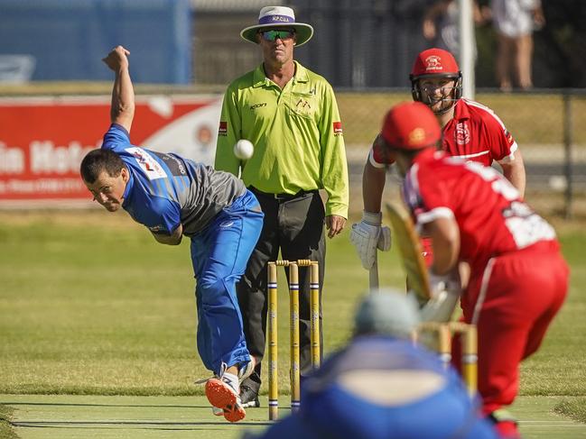 Langwarrin bowler Travis Campbell gloes at Sorrento. Picture: Valeriu Campan