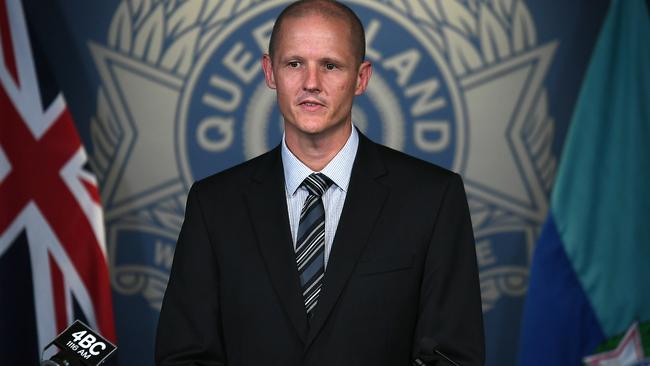 Detective Inspector Mark Thompson at the press conference where he made the remarks. (AAP image, John Gass)