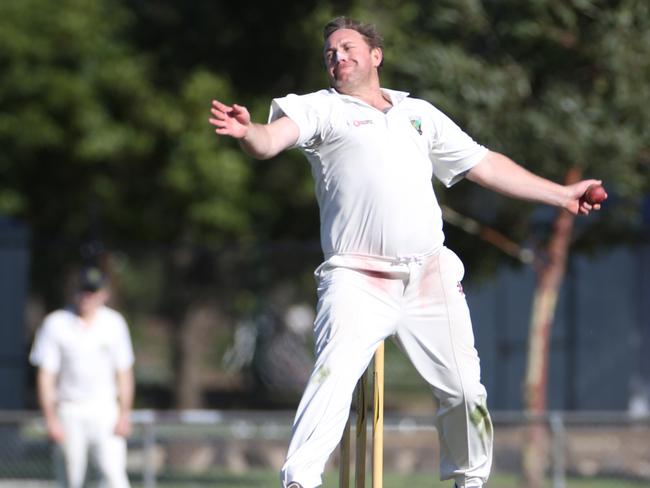 Sean Ayres bowled what he calls “sliders’’ late in his career.