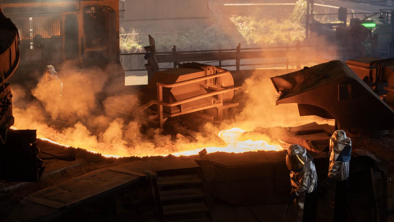 Hundreds face axe after smelter shutdown