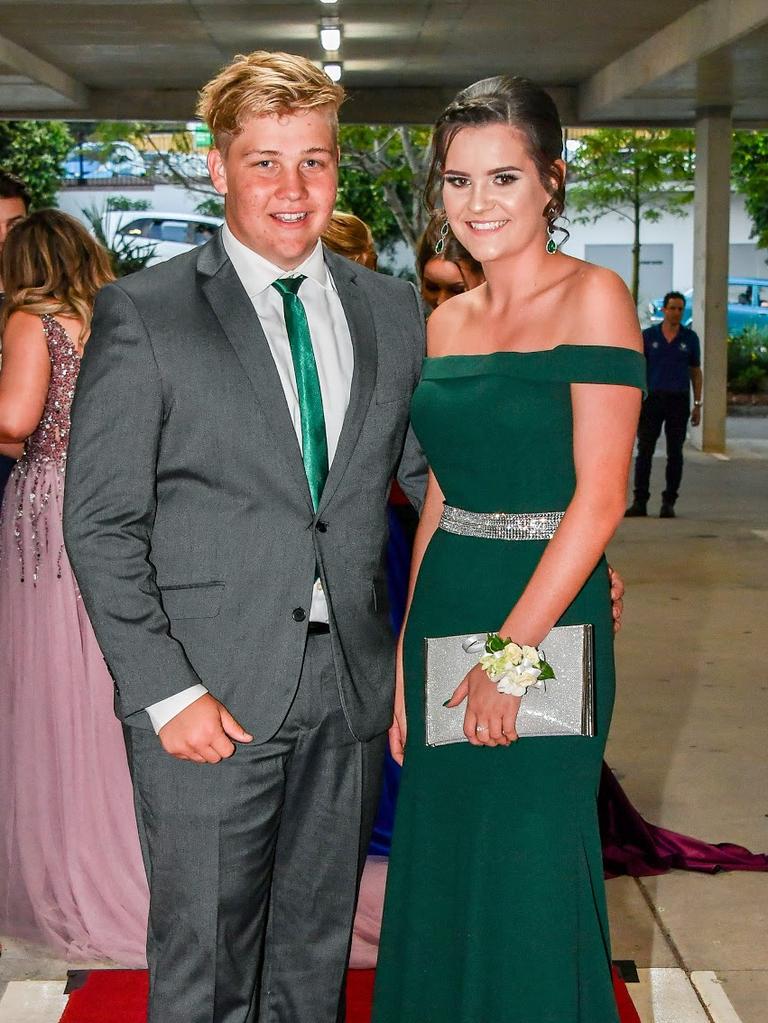 Year 12s glam up | The Courier Mail