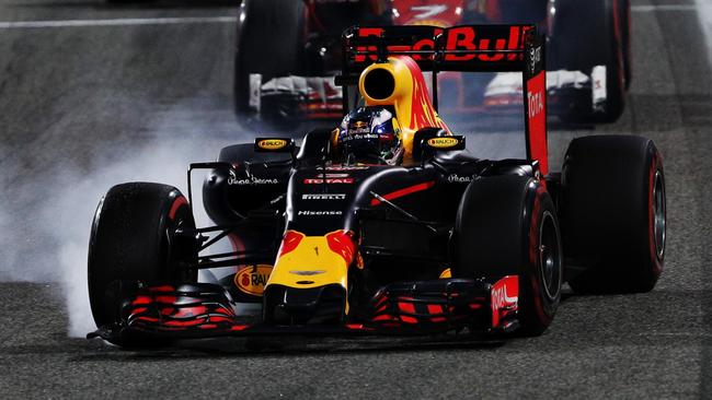 F1 2016: Daniel Ricciardo finishes fourth in Bahrain Grand Prix despite ...