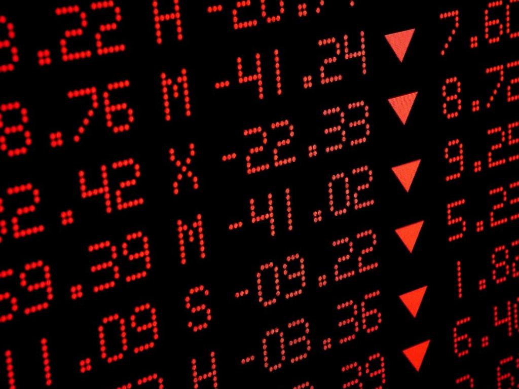 Billionaire Jeremy Grantham shares signs ‘superbubble’ will burst, causing stock market crash. picture: iStock