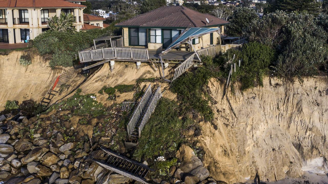 Wamberal Beach: Drone pics show extent of damage from massive waves ...